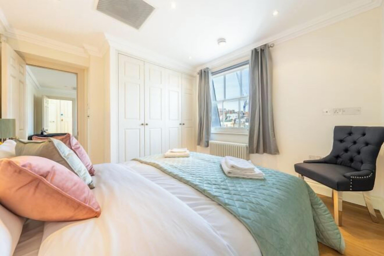 Bedroom 2, Mayfair Boutique Residences, London