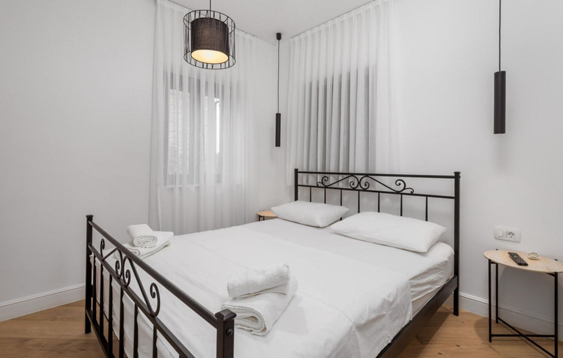 Room 5, Villa Oblica, Novalja