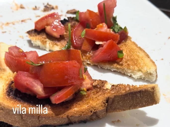 Food & Drinks 5, Mila Homestay, Padang