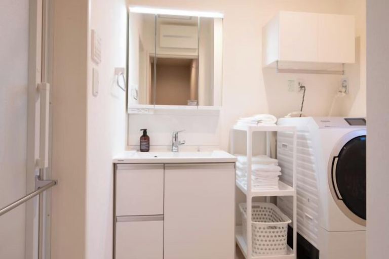 Room 4, Ciel MinamiAzabu, Minato