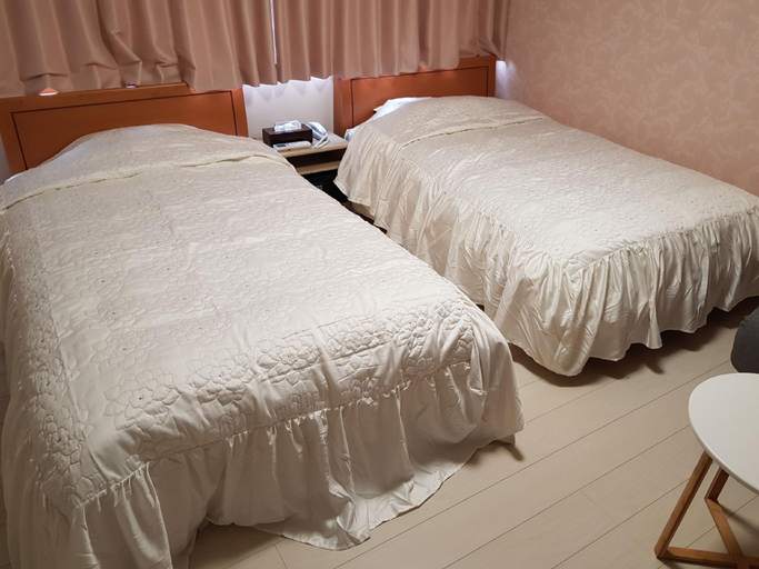 Bedroom 4, Guesthouse ZINK, Sado