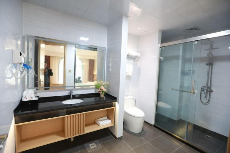 Bathroom 4, Star Lake Hotel Mount Jigong, Xinyang
