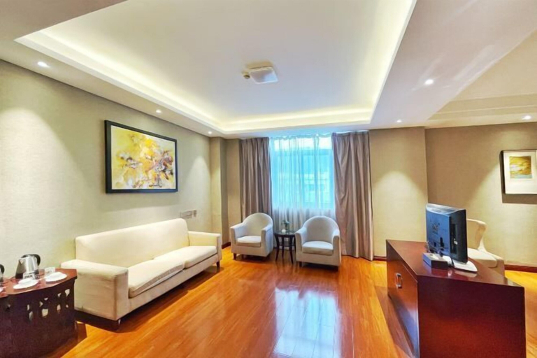Bedroom 3, Royal Regent Hotel, Taizhou