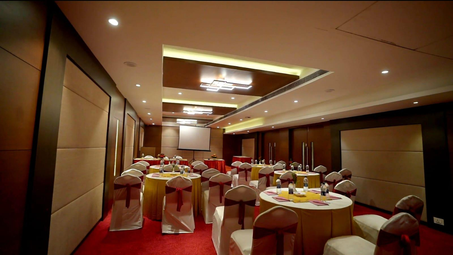 Food & Drinks 5, S Hotels, Chennai