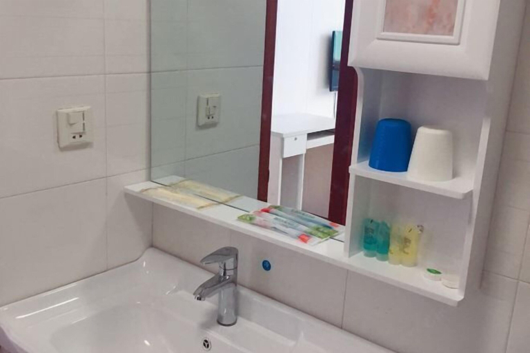 Bathroom 3, Shengsi Haiwang Mingzhu Homestay, Zhoushan