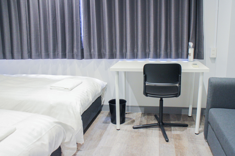 Room 3, HOSTEL EstLiLas KANDA, Chiyoda