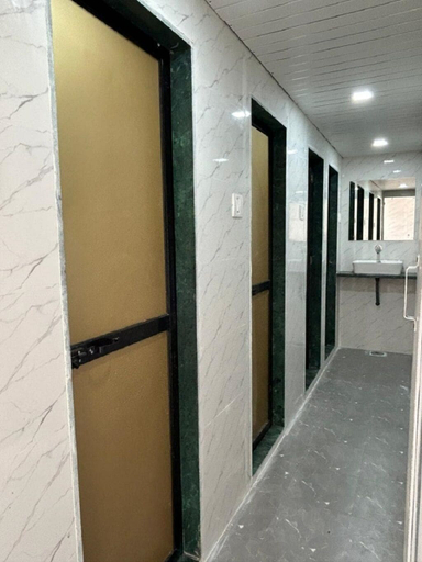 Bathroom, Merhaba Hostel And PG, Mumbai Suburban