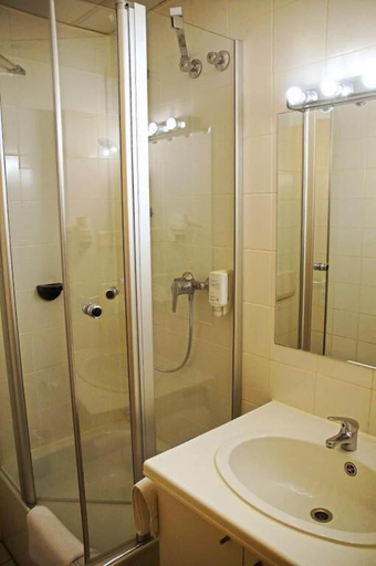 Bathroom 5, Hotel Alberga, Mettmann