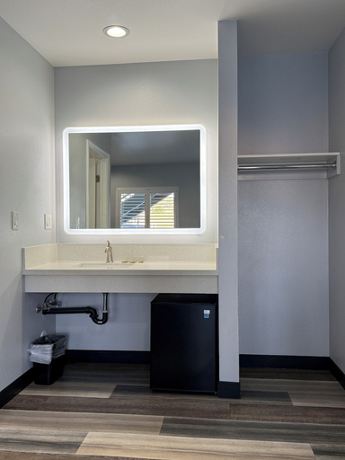 Bathroom 5, La Casa Motel Burbank Airport - LA, Los Angeles