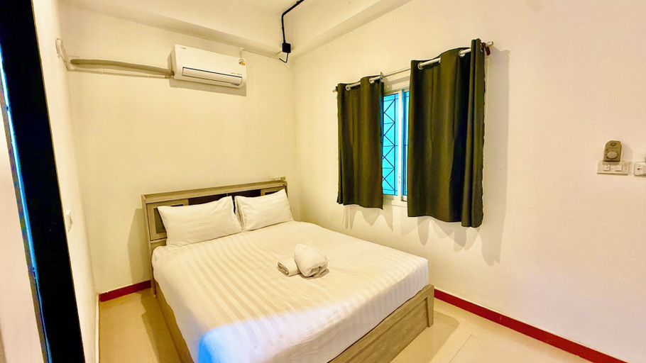 Room 4, Silver Oaks Guest House, Phuket Island