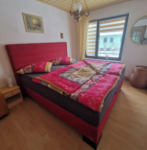 Bedroom 4, Gemutliches Ferienhaus mit Pool in Blankenburg, Harz