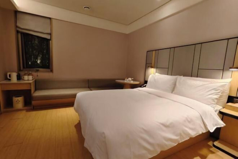 Bedroom 3, JI Hotel (Beijing Asian Games Village Bird's Nest), Beijing