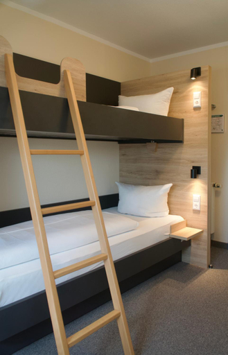 Bedroom 3, Hotel & Tagungszentrum Blaubeuren, Alb-Donau-Kreis