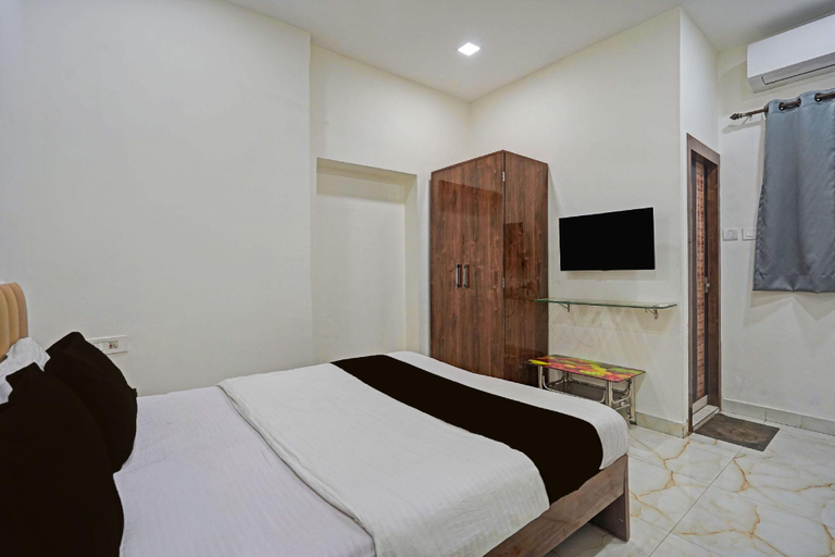 View 4, Classic With Twin Bed Hotel G.N Palace, Kolkata