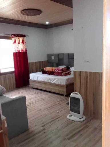 Room 2, Hotel Yamuna Palace, Gurgaon