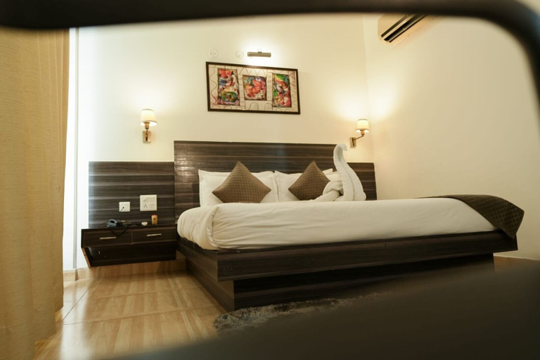 Room 5, Exotic Resorts, Nainital