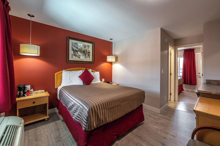 Bedroom 4, Sahara Courtyard Inn Penticton, Okanagan-Similkameen