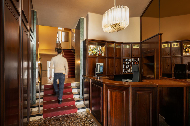 Public Area 2, Hotel Goldene Spinne, Wien