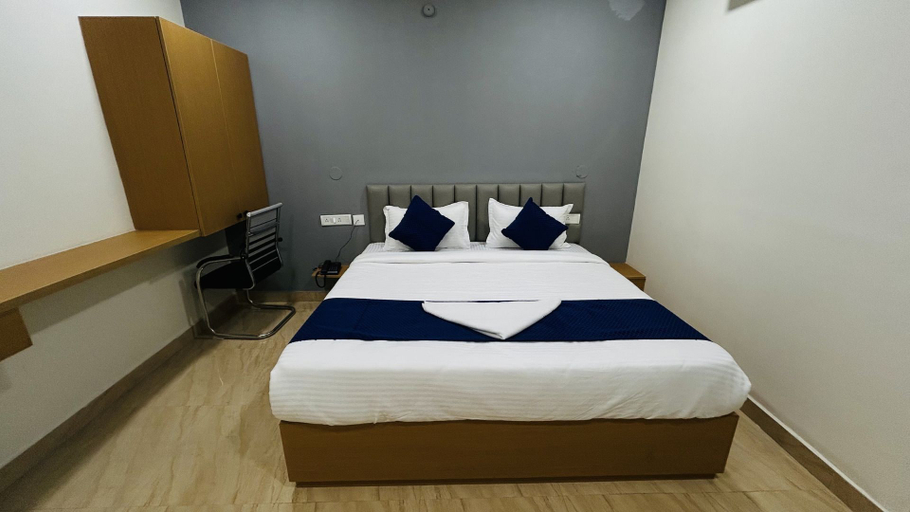 Room 4, V Check Inn, Hyderabad