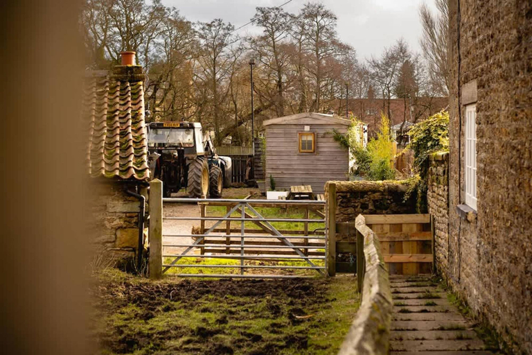 Room 4, Shepherds Hut West Ayton Scarborough, North Yorkshire