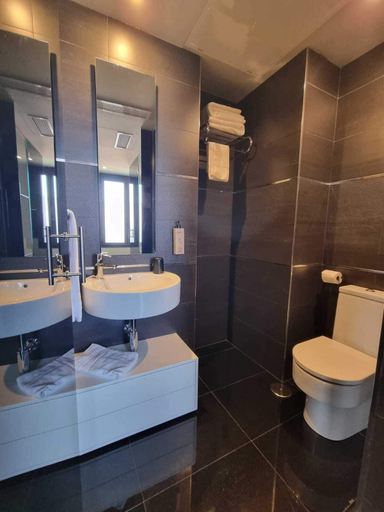 Bathroom 4, My Suite Madrid, Madrid