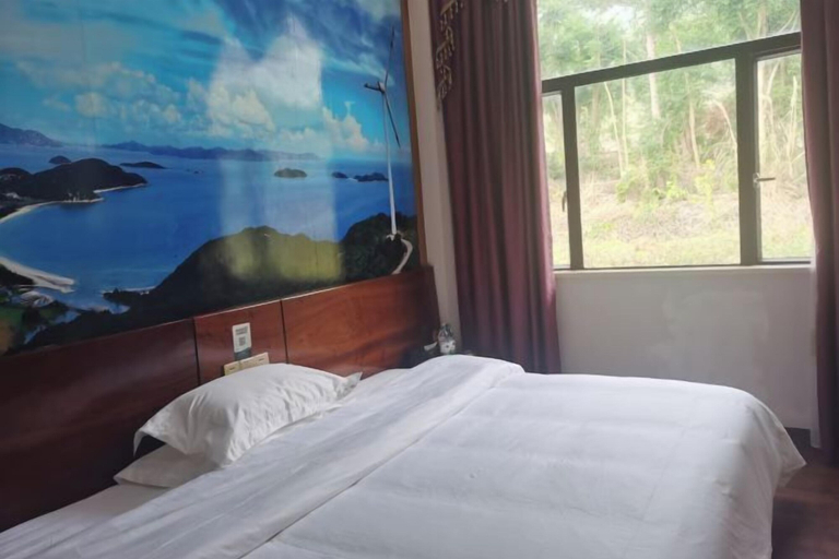 Bedroom 4, Xiachuandao Fenghua Hotel, Jiangmen