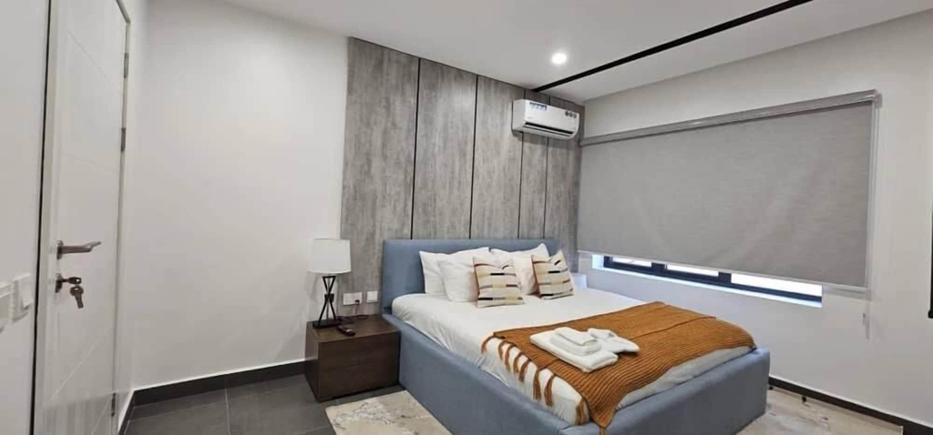 Room 4, The urbanest, Eti-Osa
