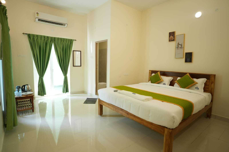 Room 4, Green Resort Pondicherry, Viluppuram