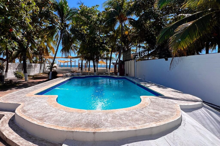 Pool 4, Quinta Brisas del Surf Playa La Libertad, La Libertad