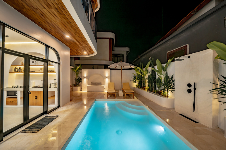Others 2, Villa Arco, Badung