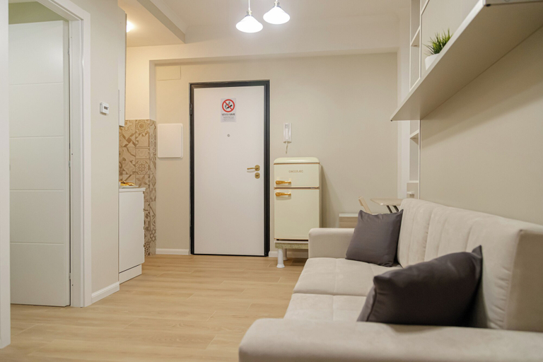 Living area 5, San Giovanni 200mt MetroC Moderno, Rome