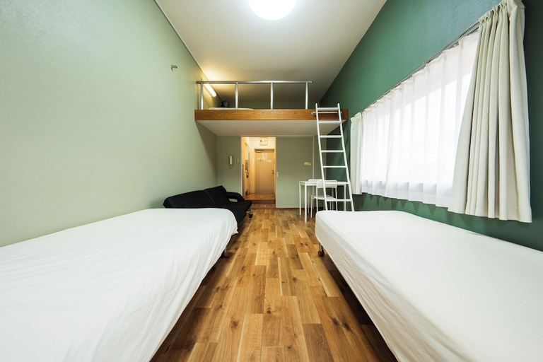Bedroom 3, Plusone Nishikoen, Fukuoka
