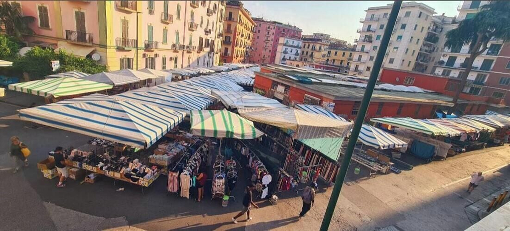 Exterior 2, TUANIS NAPOLI, Napoli