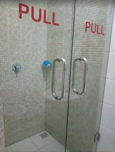 Bathroom, Henods Luxury Suites, Agege