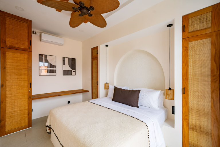 Others 3, Villa Arco, Badung