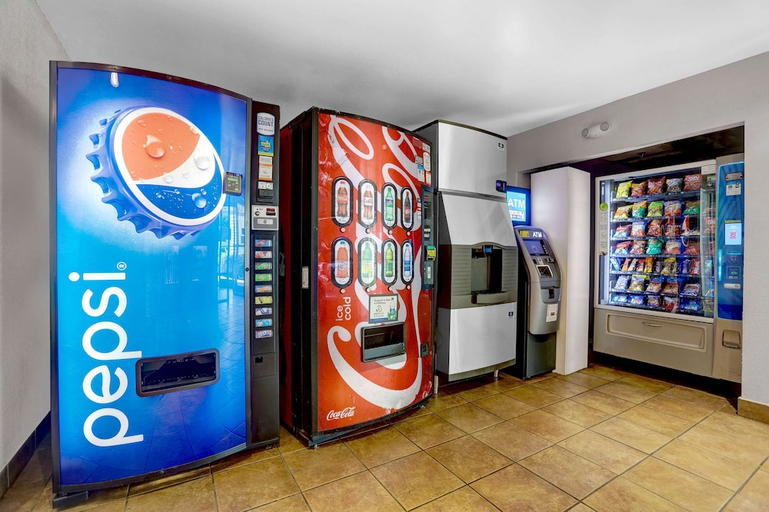 Food & Drinks, Motel6 Raleigh, NC - North, Wake