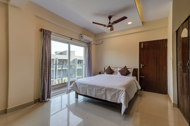 Room 4, Royal Classio, Bangalore