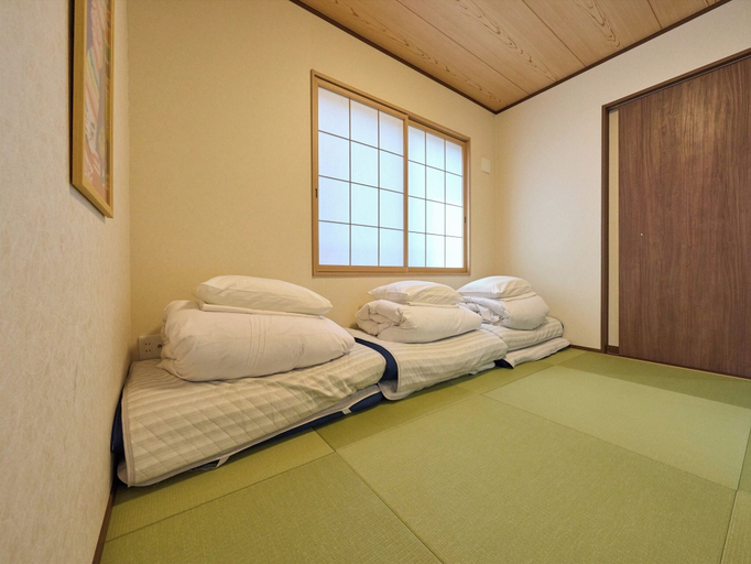 Bedroom 2, Yadoya Asakusa Kokeshian, Taitō