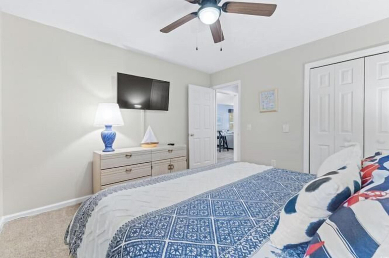 Interior 2, River Oaks 28G, Horry
