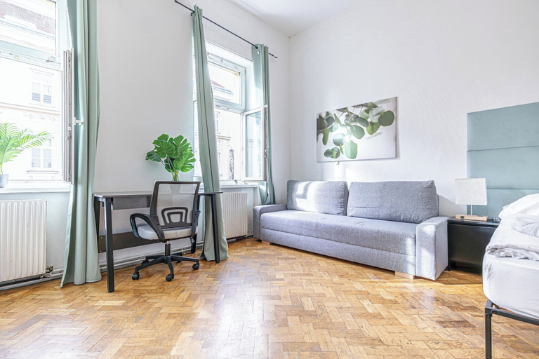 Living area 5, Bright Modern Apt Danube Canal Area, Wien