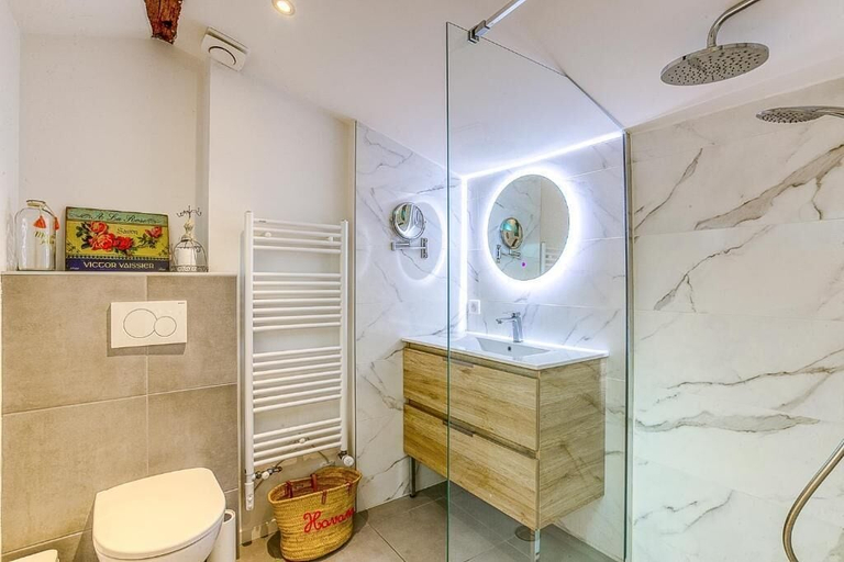 Bathroom 3, La demeure de Gab, Ain