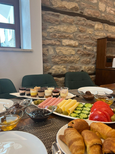 Food & Drinks 5, Palorto Inn, Gjirokastrës