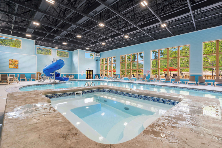 Pool 4, Cozy Creekside Stay for 8, Taney