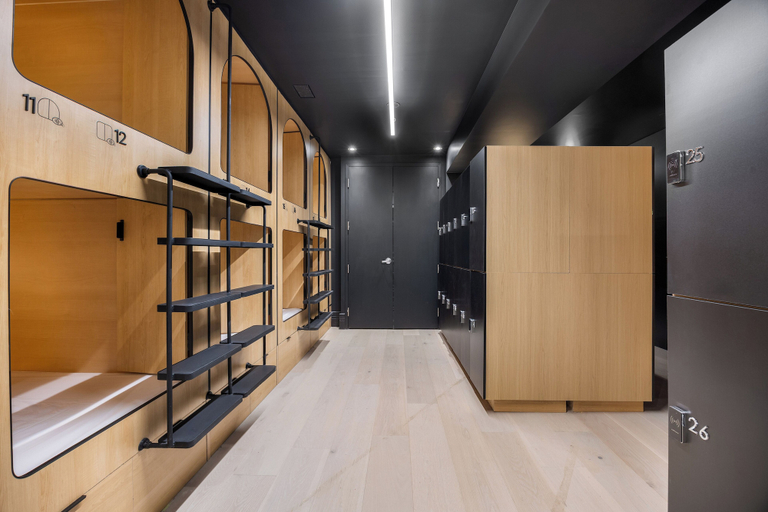 Room 5, Capsule residence, Montréal