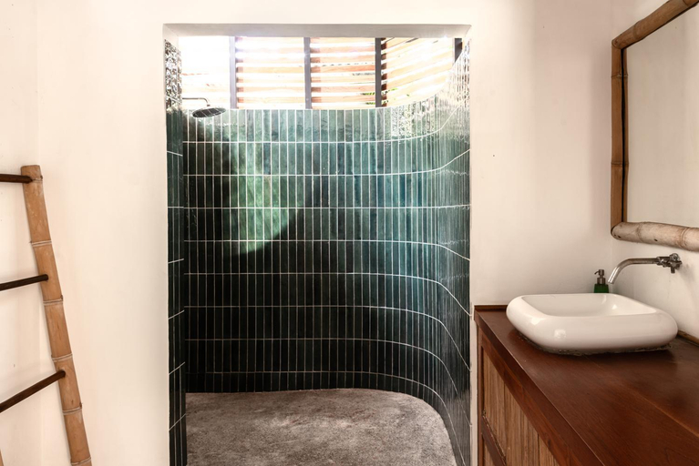 Bathroom 2, Outsite Santa Teresa Playa - Work, Connect, Explore, Puntarenas