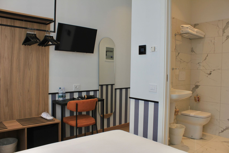 Room 2, HÕMA Certosa District, Milano