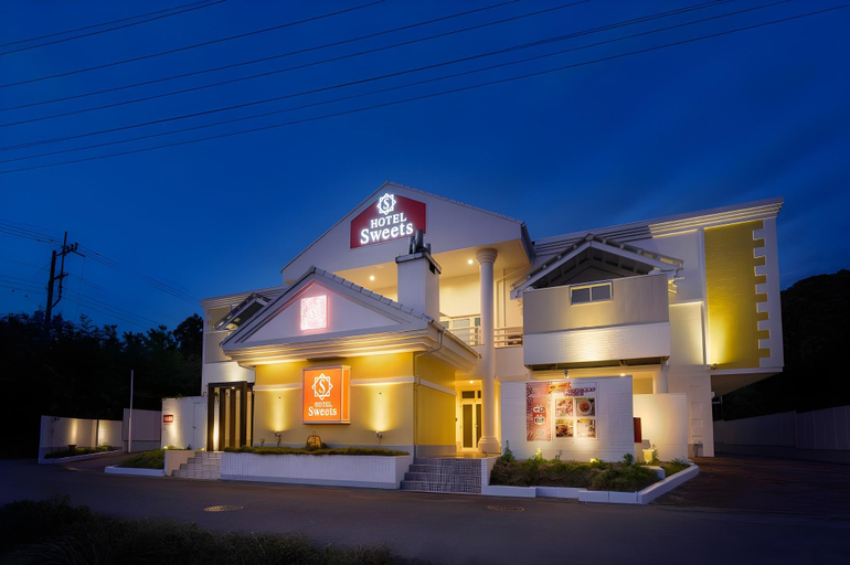 Exterior & Views, HOTEL Sweets, Chōsei