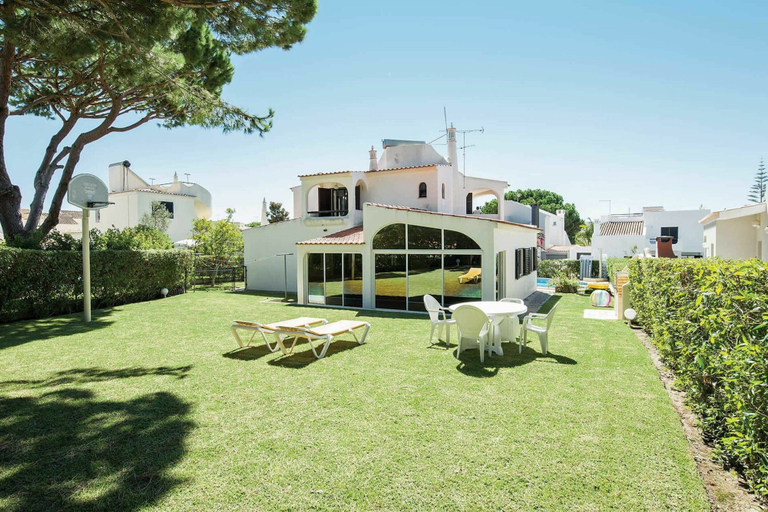Exterior & Views 2, Modern Holiday Home in Quarteira With Swimming Pool, Loulé