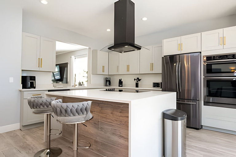 Private kitchen 3, 6bd/4ba Windsor Luxury Villa Game Room & Pool, Osceola