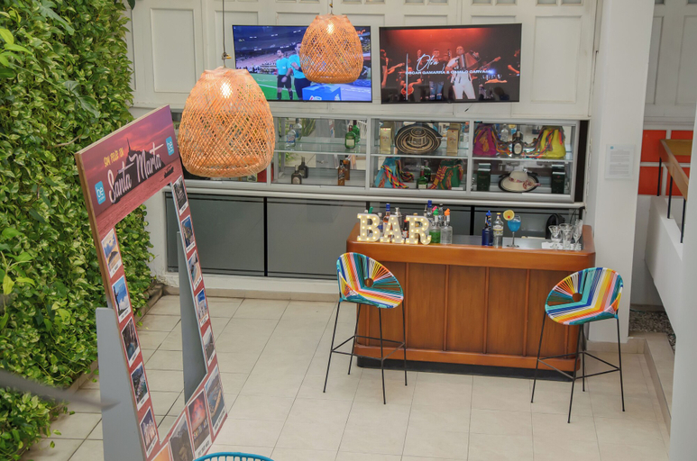Food & Drinks 5, Hotel be La Sierra, Santa Marta (Dist. Esp.)